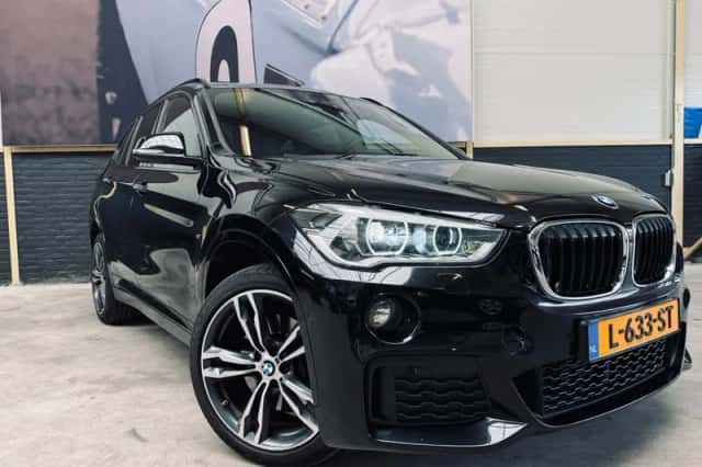 BMW X1 (2017) thumbnail 2