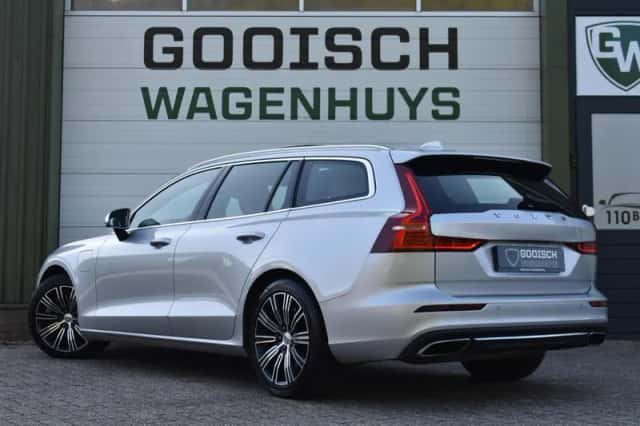 Volvo V60 (2019) thumbnail 3