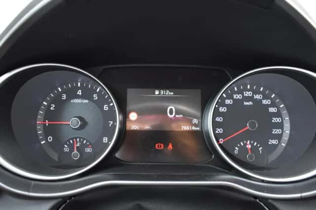 Kia Ceed (2024) thumbnail 6
