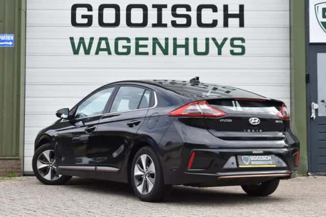 Hyundai Ioniq (2018) thumbnail 3