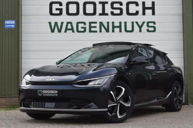 Kia EV6 (2022) thumbnail 1