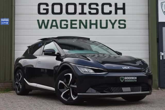 Kia EV6 (2022) thumbnail 2