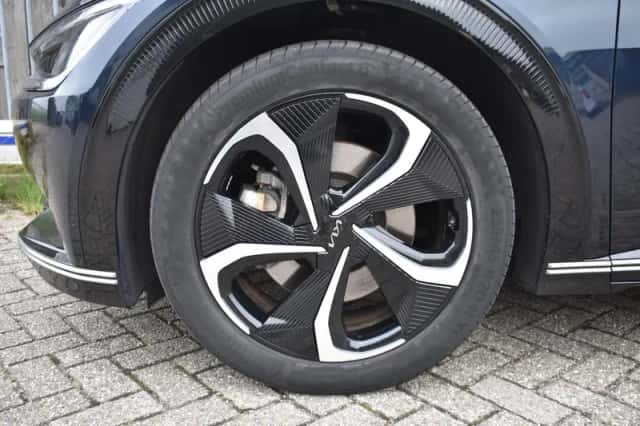 Kia EV6 (2022) thumbnail 6