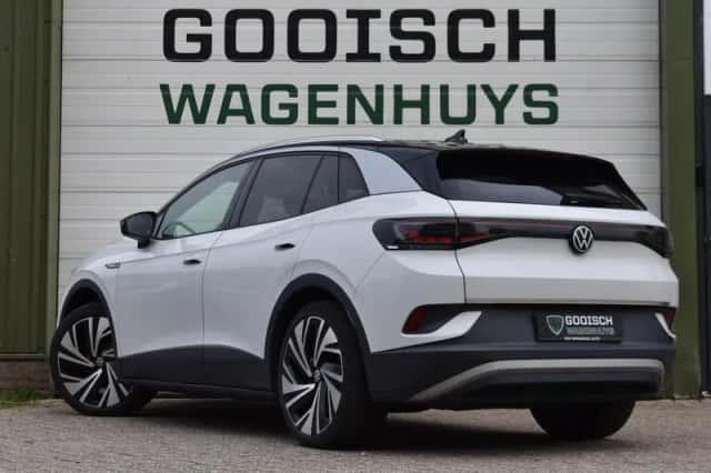 Volkswagen ID.4 (2020) thumbnail 3