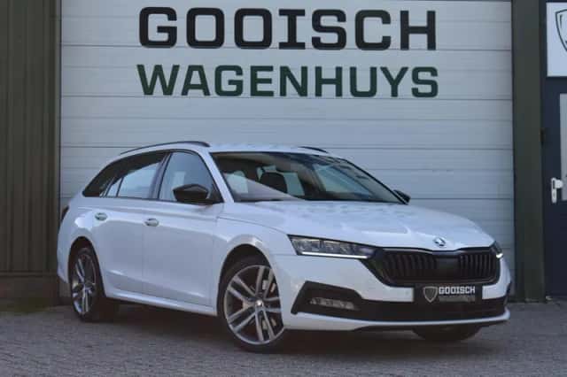 Škoda Octavia (2021) thumbnail 2