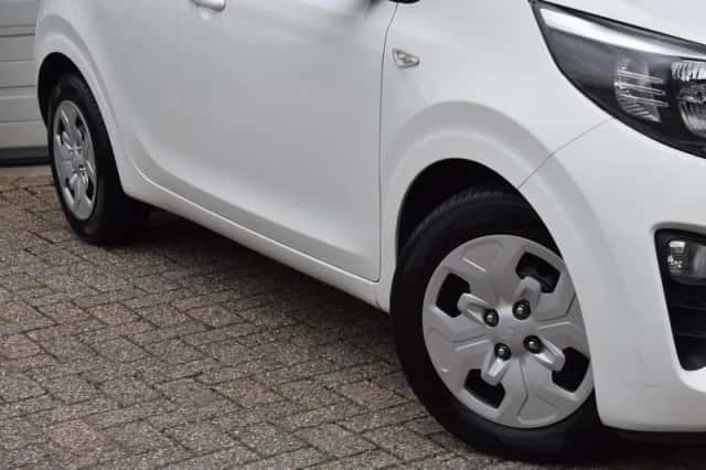 Kia Picanto (2020) thumbnail 6