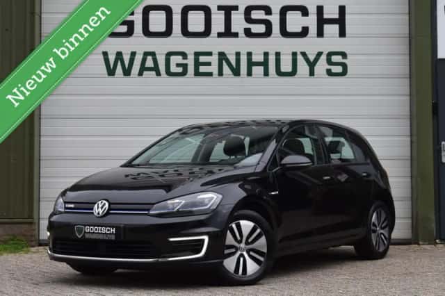 Volkswagen e-Golf (2019) thumbnail 1