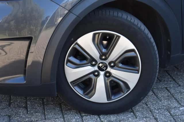 Kia Niro (2019) thumbnail 5
