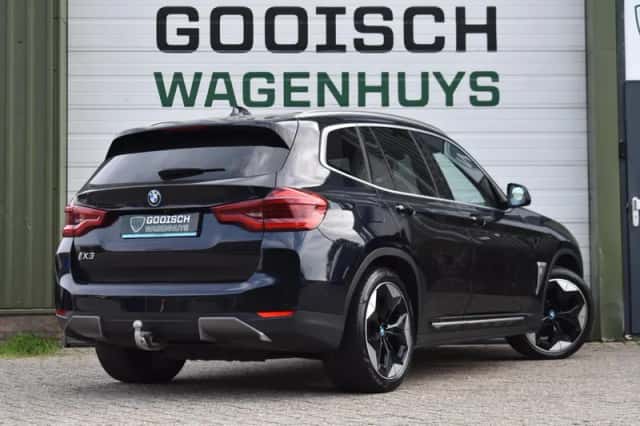 BMW iX3 (2021) thumbnail 4
