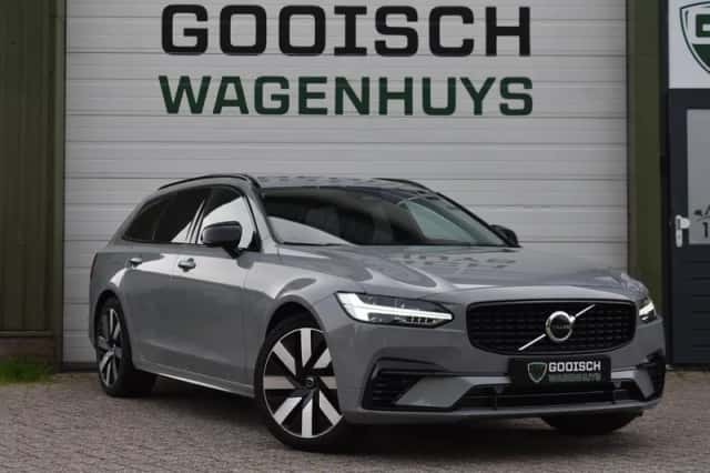 Volvo V90 (2025) thumbnail 2