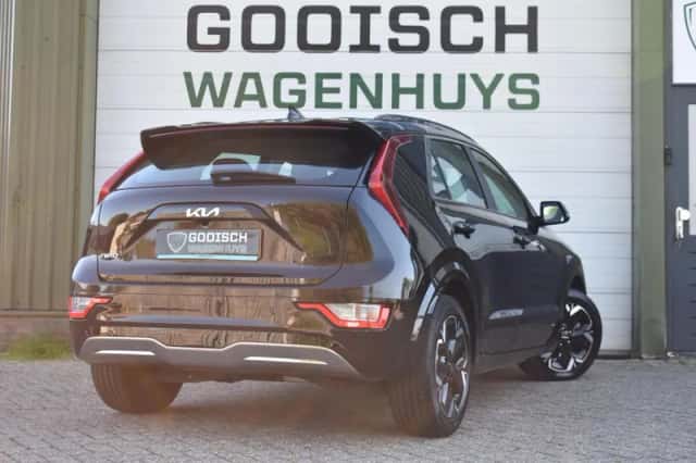 Kia Niro EV (2023) thumbnail 4