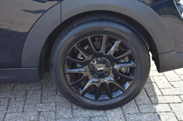 MINI Cooper (2022) thumbnail 5