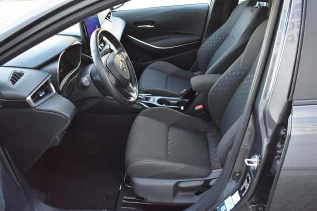 Toyota Corolla (2024) thumbnail 6