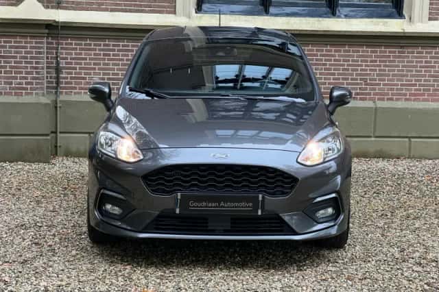 Ford Fiesta (2018) thumbnail 2