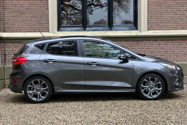 Ford Fiesta (2018) thumbnail 4