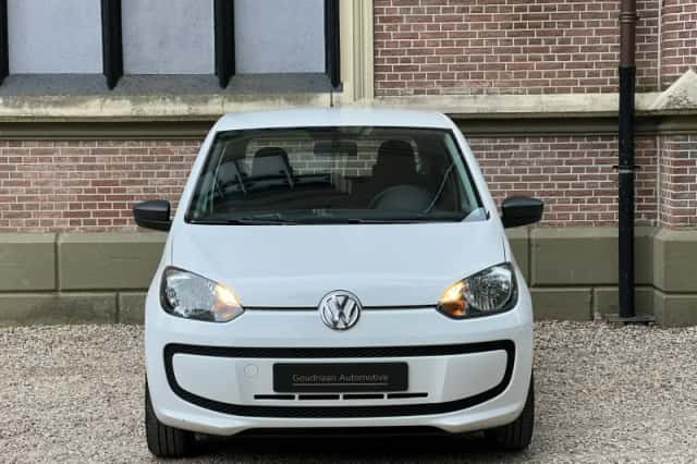 Volkswagen Up! (2012) thumbnail 2