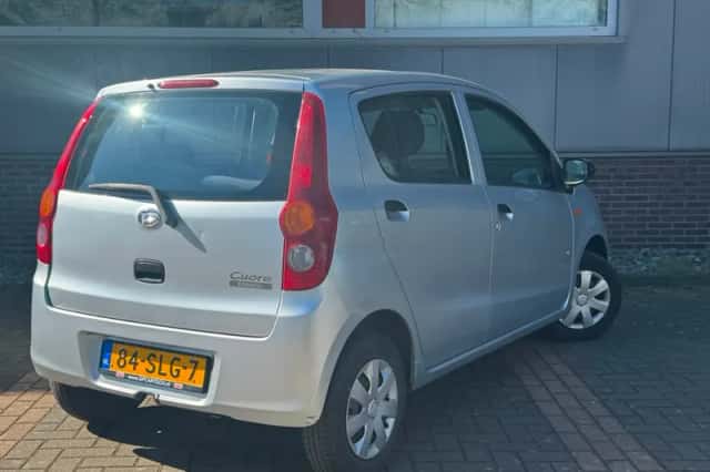 Daihatsu Cuore (2011) thumbnail 3