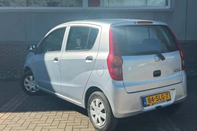 Daihatsu Cuore (2011) thumbnail 4