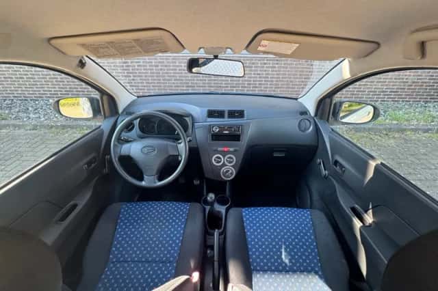 Daihatsu Cuore (2011) thumbnail 5