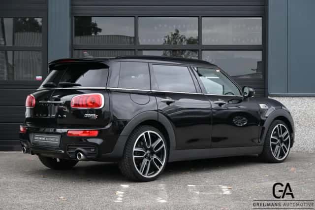 MINI Clubman (2019) thumbnail 2