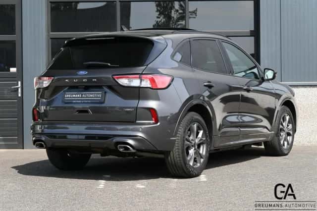 Ford Kuga (2021) thumbnail 2