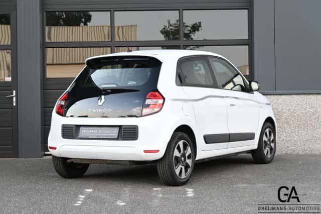 Renault Twingo (2019) thumbnail 2