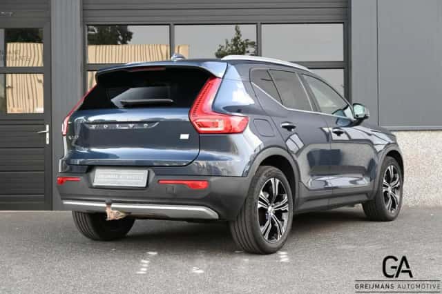 Volvo XC40 (2020) thumbnail 2