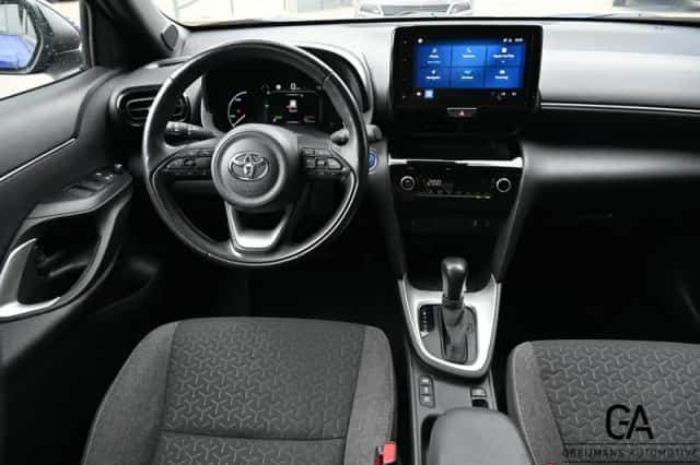 Toyota Yaris Cross (2022) thumbnail 3