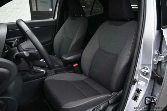 Toyota Yaris Cross (2022) thumbnail 4