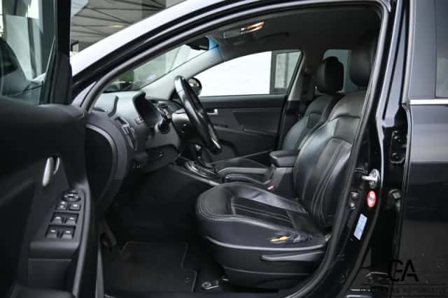 Kia Sportage (2012) thumbnail 4