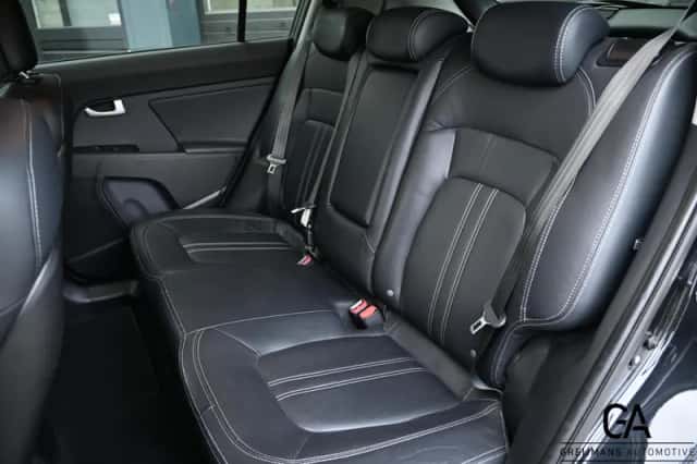 Kia Sportage (2012) thumbnail 6