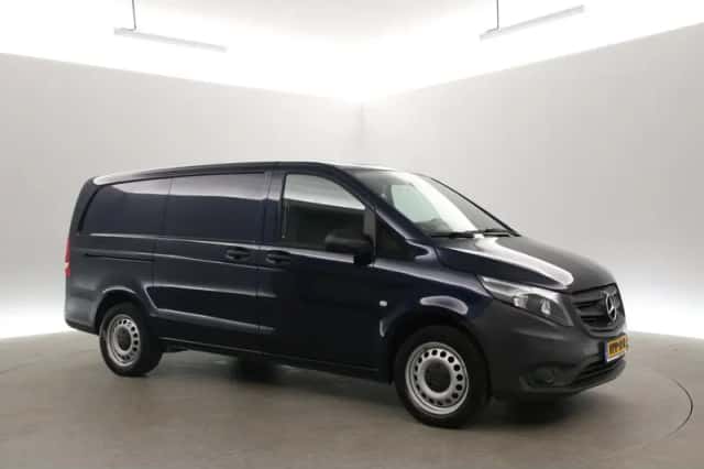 Mercedes-Benz Vito (2022) thumbnail 6