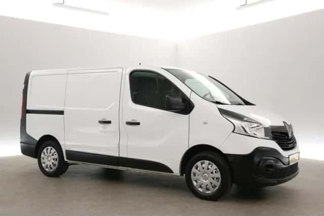 Renault Trafic (2015) thumbnail 6