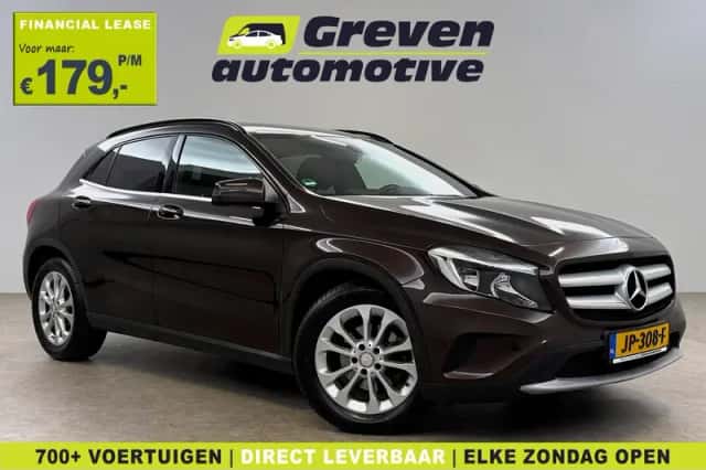 Mercedes-Benz GLA-Klasse (2016) thumbnail 1