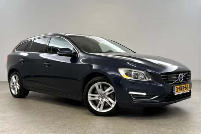 Volvo V60 (2014) thumbnail 6
