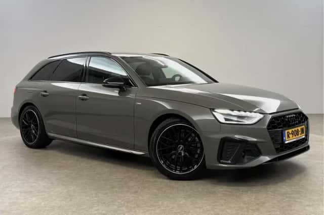 Audi A4 (2022) thumbnail 6