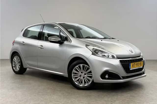 Peugeot 208 (2018) thumbnail 6