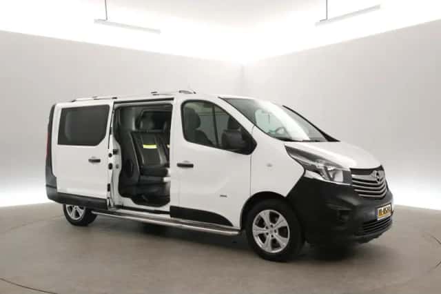 Opel Vivaro (2014) thumbnail 6