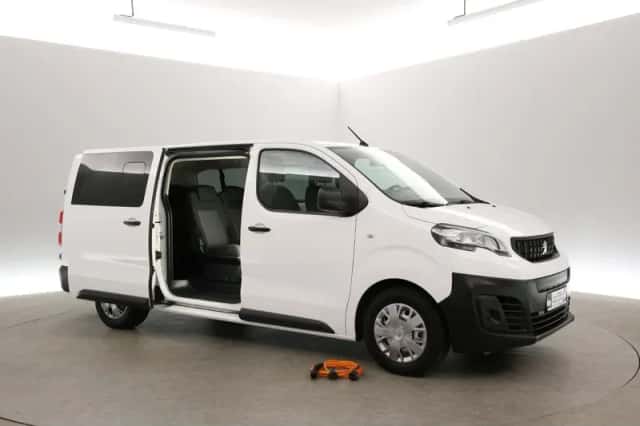 Peugeot e-Traveller (2021) thumbnail 6