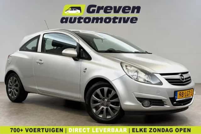 Opel Corsa (2010) thumbnail 1