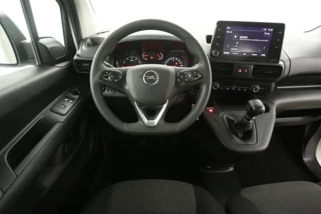 Opel Combo (2022) thumbnail 2