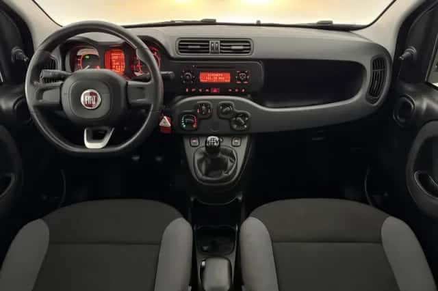 Fiat Panda (2016) thumbnail 2