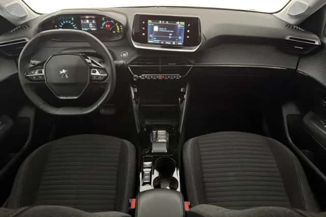 Peugeot e-208 (2023) thumbnail 2