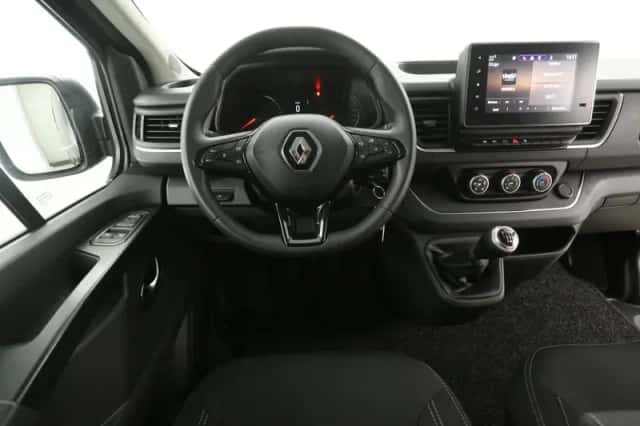 Renault Trafic (2023) thumbnail 2