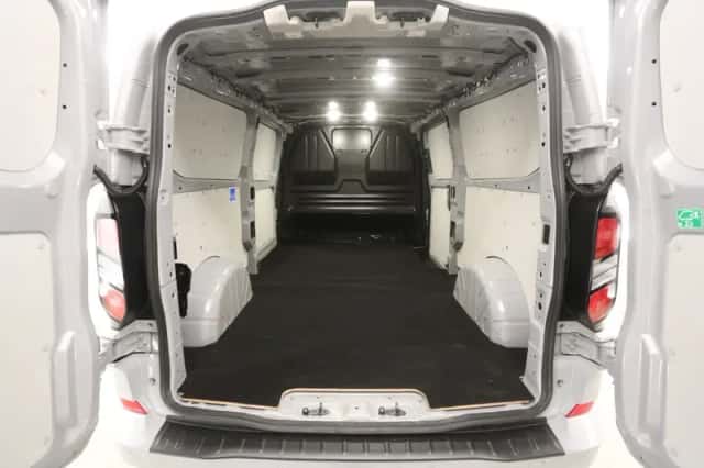 Ford Transit Custom (2024) thumbnail 3