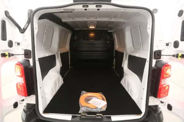 Toyota Proace (2024) thumbnail 3