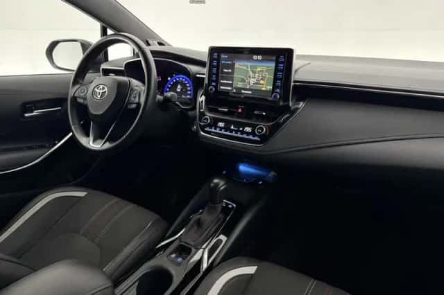 Toyota Corolla (2021) thumbnail 4
