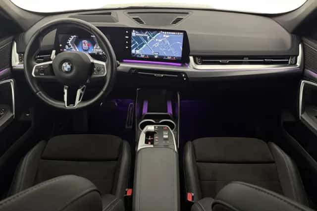 BMW X1 (2023) thumbnail 2