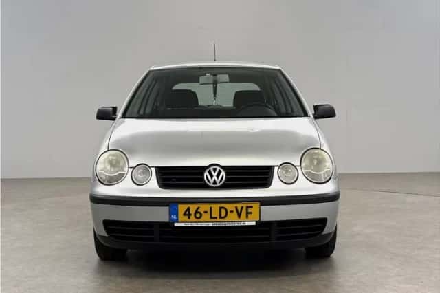 Volkswagen Polo (2002) thumbnail 6