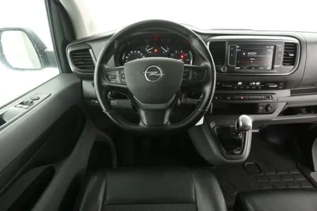 Opel Vivaro (2020) thumbnail 2